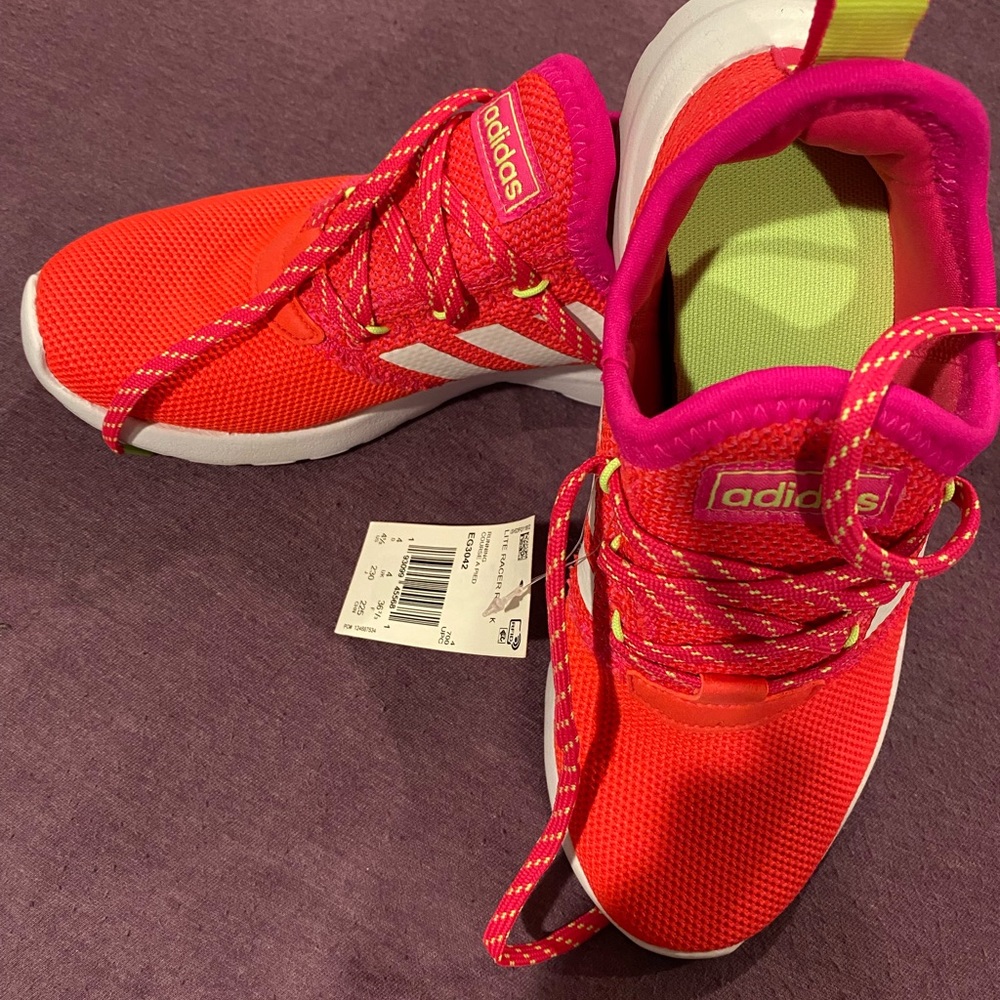 Adidas big kids 4.5 and 5.5